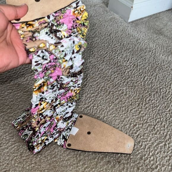 Women’s stretchable belt size S EUC - Picture 6 of 6